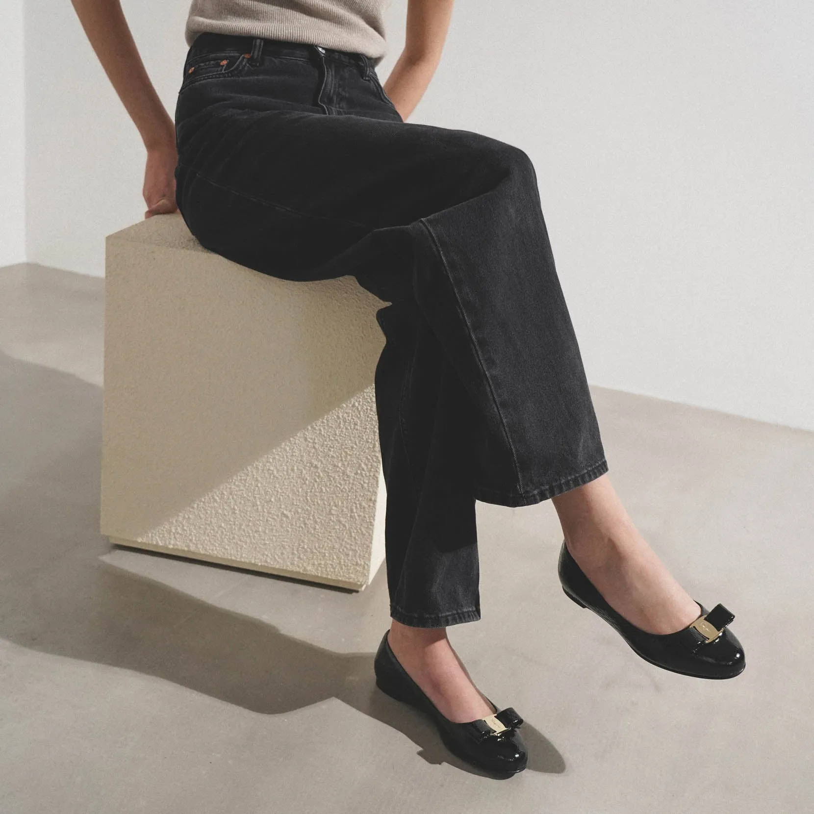 Varina black ballerinas