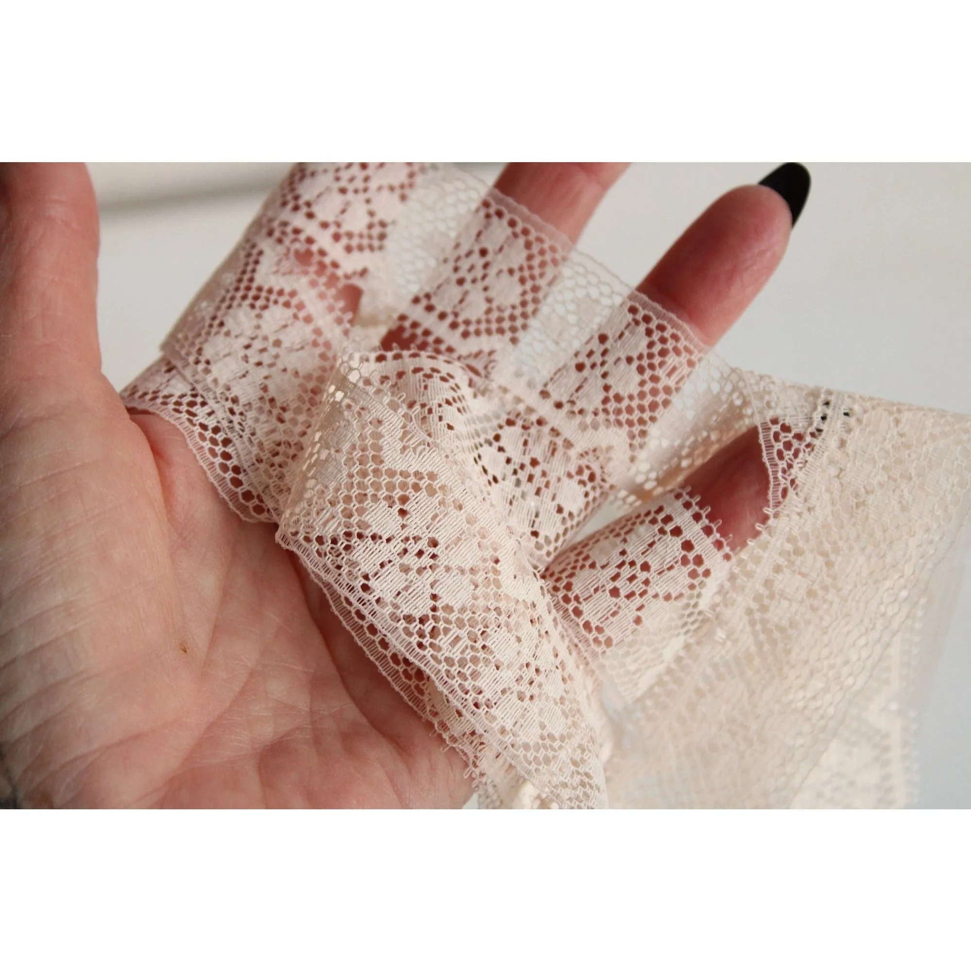 Vintage Ivory Lace Trim,  Picot Edge, 1 yard , 1" wide