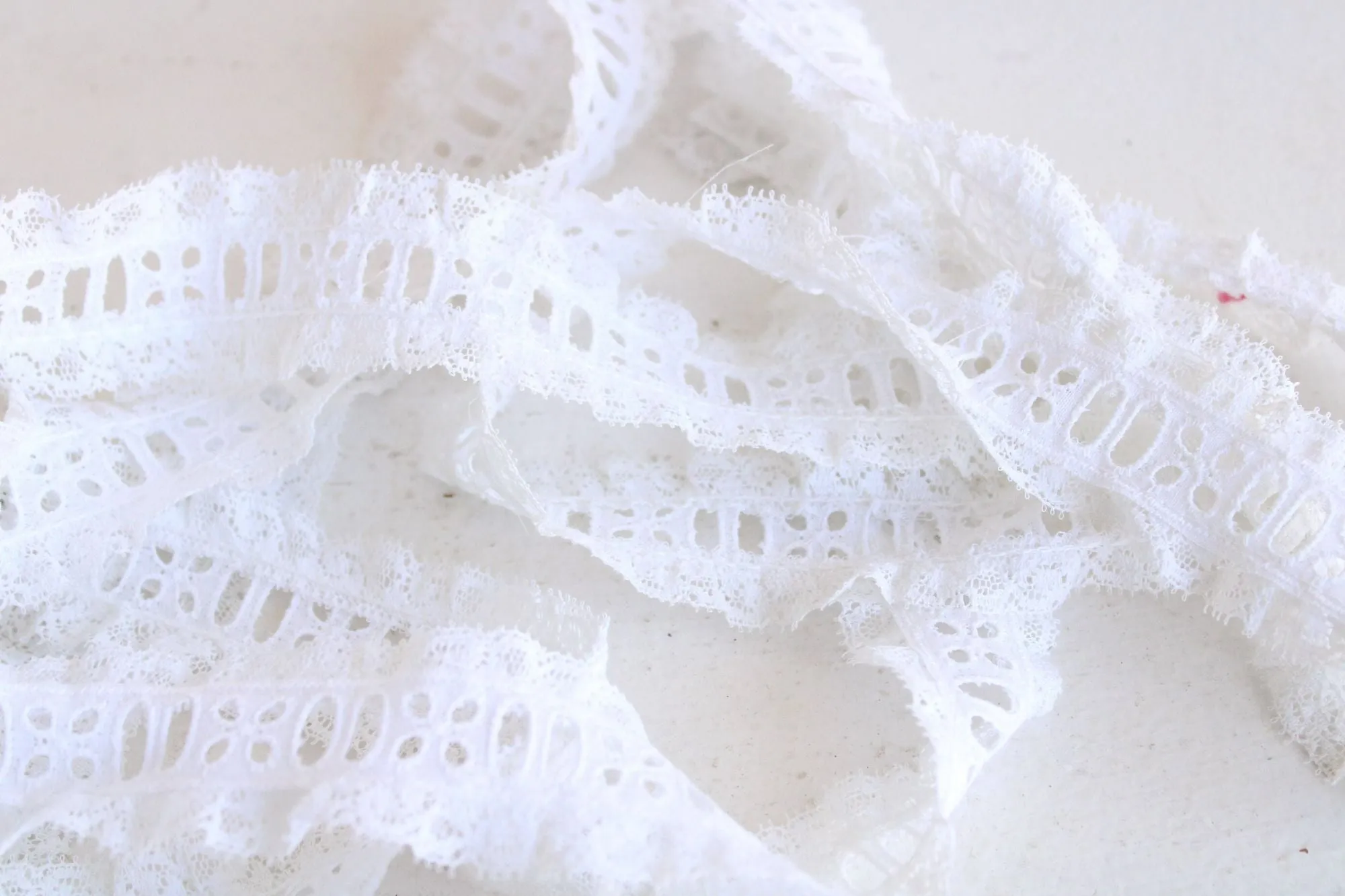 Vintage White Ruffled Lace Trim, Ribbon Insert, 1.25" wide, 3 Yards
