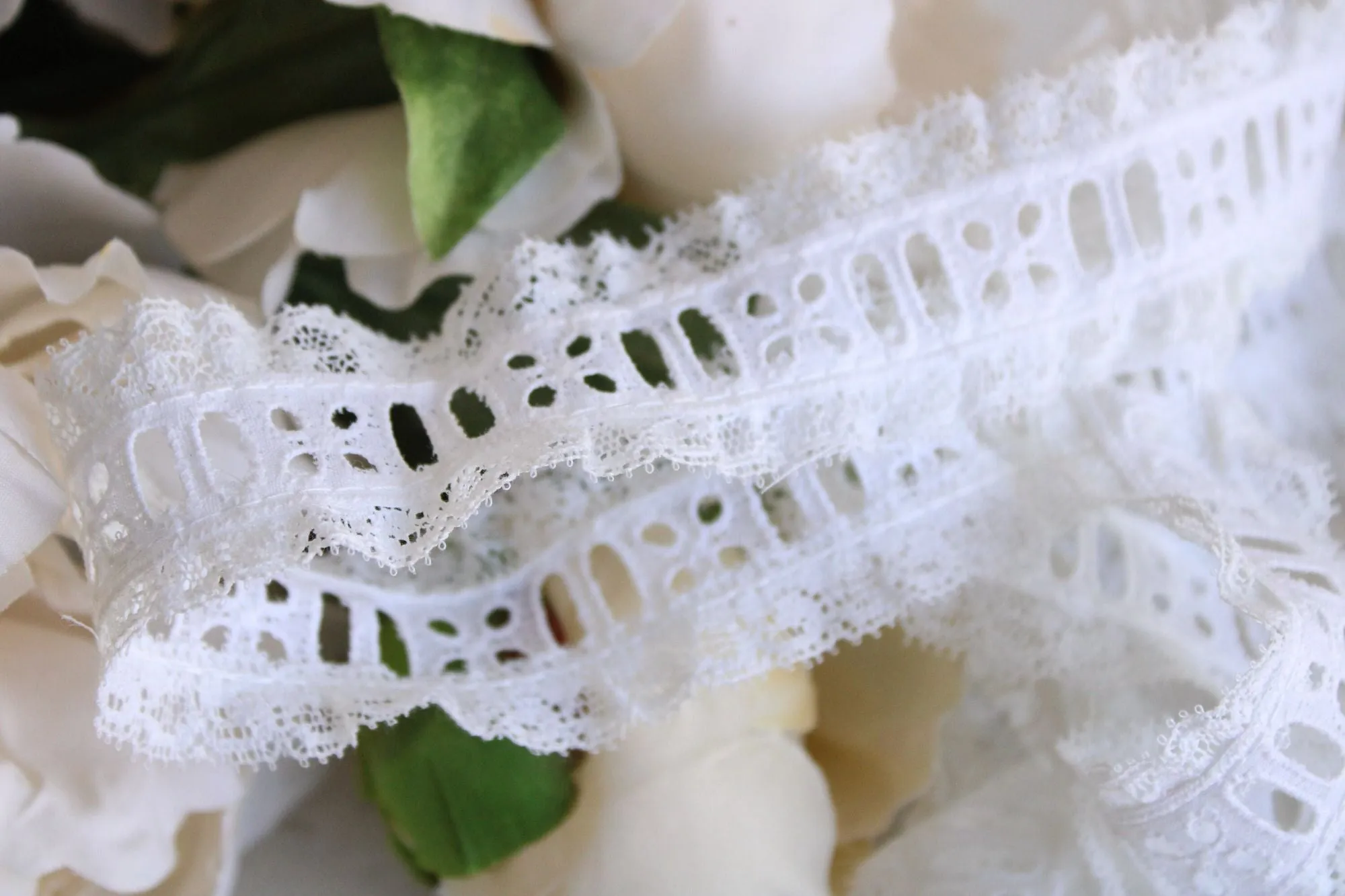 Vintage White Ruffled Lace Trim, Ribbon Insert, 1.25" wide, 3 Yards