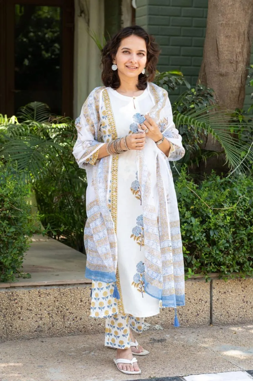 Women's Floral Kurta Pant Dupatta Set - Cotton (60/60)