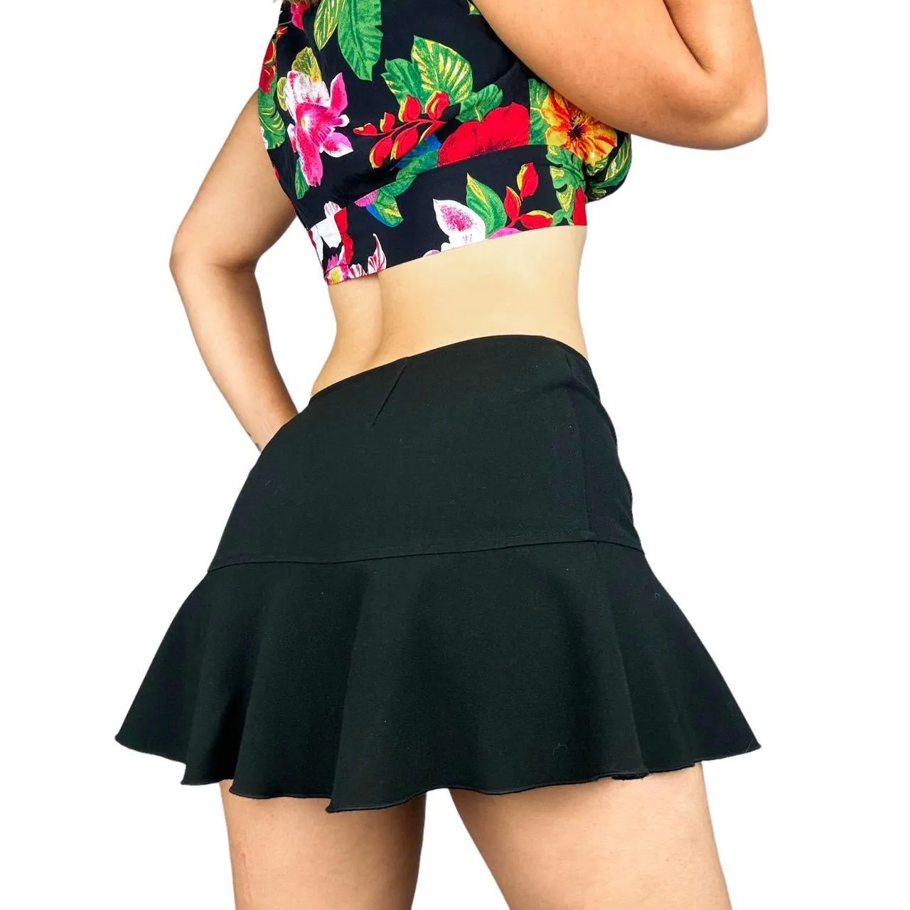 Y2K Flirty Black Mini Skirt (S)